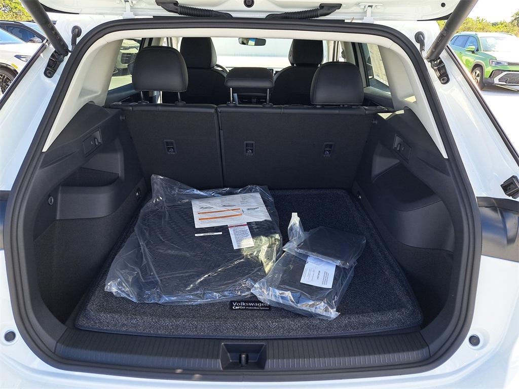 new 2026 Volkswagen Tiguan car, priced at $35,733