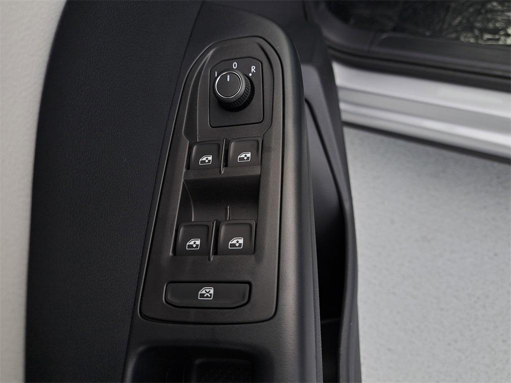 new 2026 Volkswagen Taos car, priced at $27,046