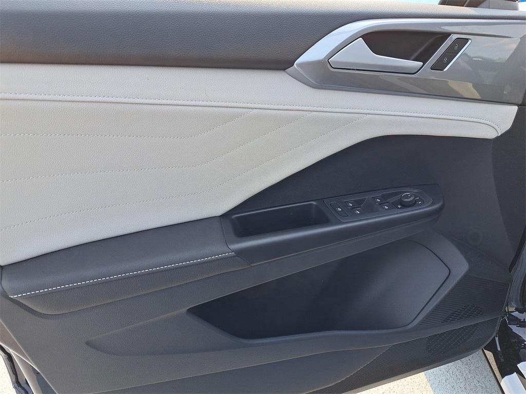 new 2025 Volkswagen Taos car, priced at $31,314