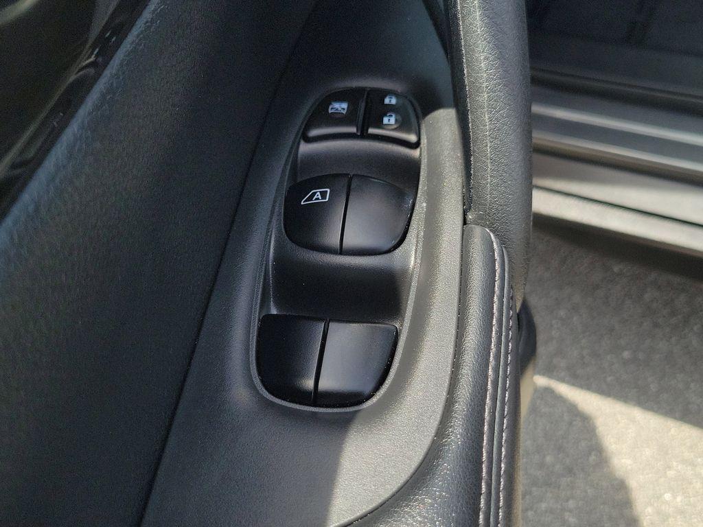 used 2020 Nissan Rogue car, priced at $18,379