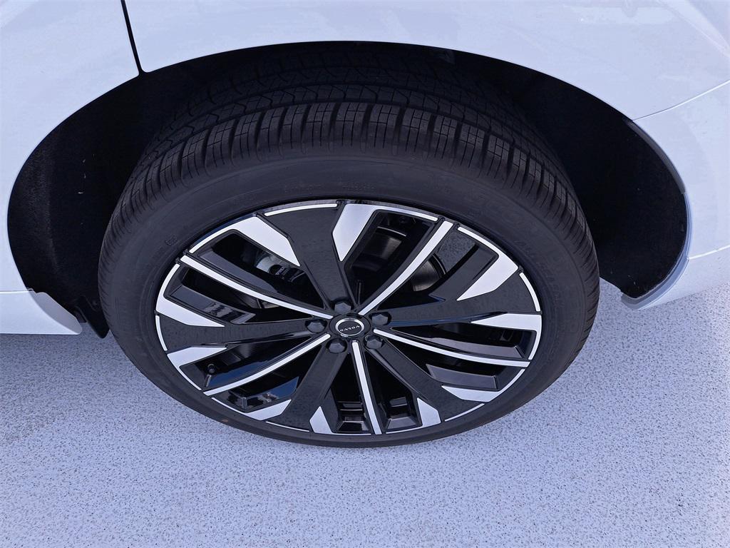 new 2026 Volvo XC60 car, priced at $58,555