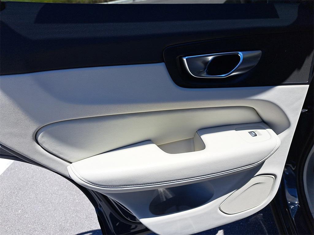 new 2026 Volvo XC60 car, priced at $58,555