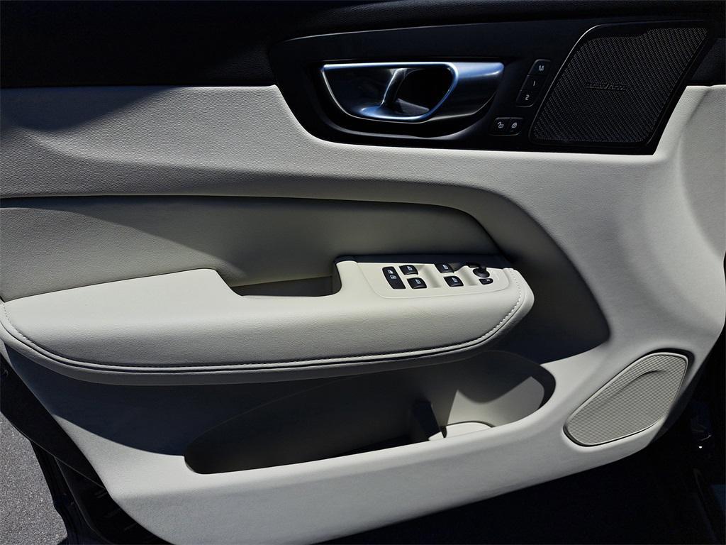 new 2026 Volvo XC60 car, priced at $58,555