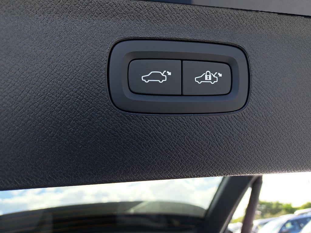 new 2026 Volvo XC90 car, priced at $70,639