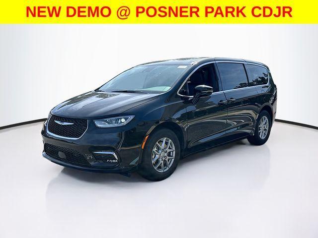 new 2026 Chrysler Pacifica car, priced at $38,239
