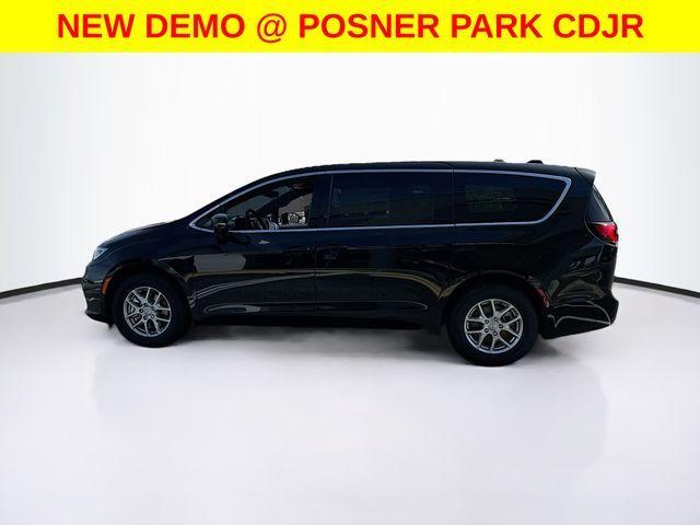 new 2026 Chrysler Pacifica car, priced at $38,239