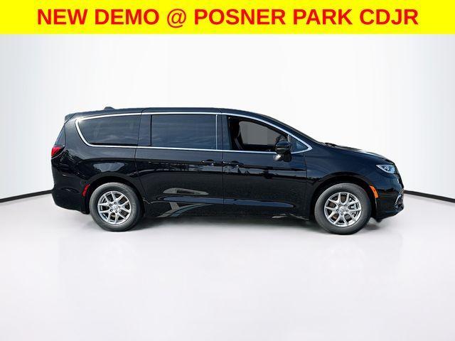 new 2026 Chrysler Pacifica car, priced at $38,239
