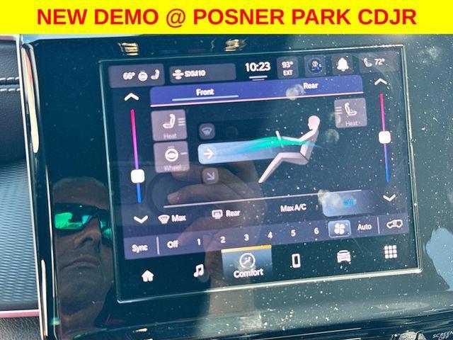 new 2025 Jeep Grand Cherokee car, priced at $42,789