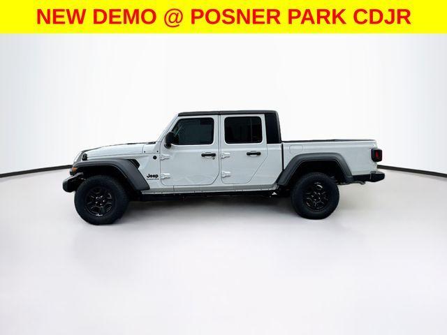 new 2026 Jeep Gladiator car, priced at $37,689