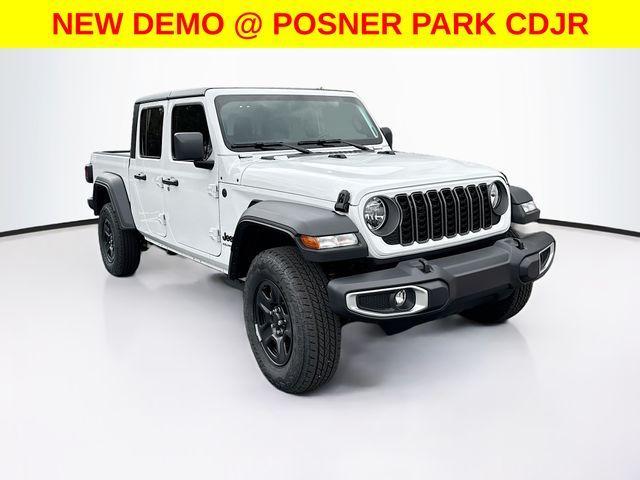 new 2026 Jeep Gladiator car, priced at $37,689