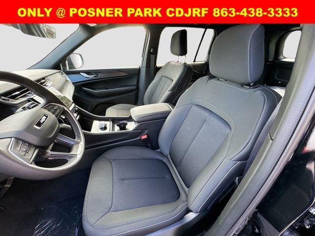 new 2025 Jeep Grand Cherokee car, priced at $38,539