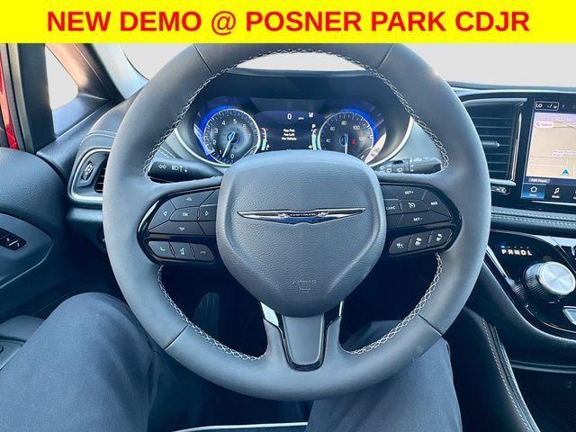 new 2026 Chrysler Pacifica car, priced at $43,989