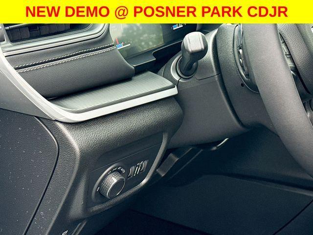 new 2025 Jeep Grand Cherokee L car, priced at $37,589