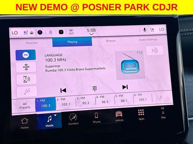 new 2025 Jeep Grand Cherokee car, priced at $47,989