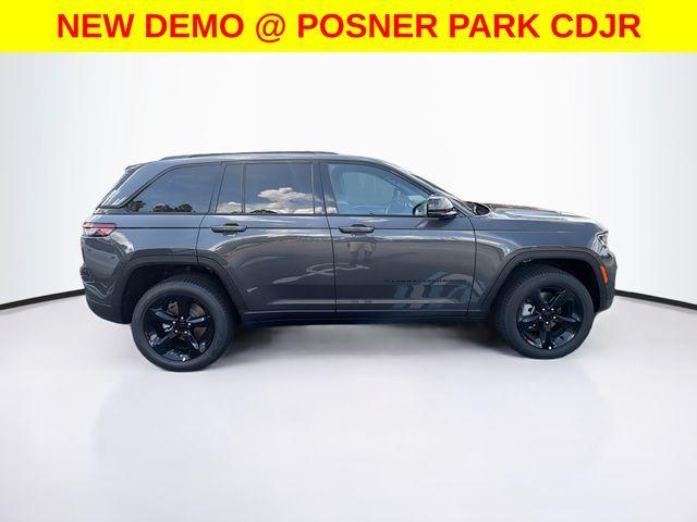 new 2025 Jeep Grand Cherokee car, priced at $47,989