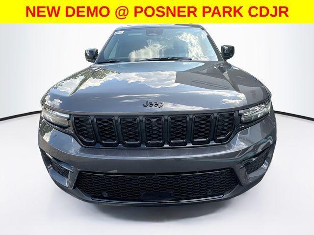 new 2025 Jeep Grand Cherokee car, priced at $47,989