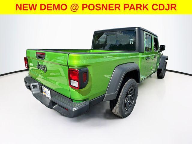 new 2025 Jeep Gladiator car, priced at $33,989