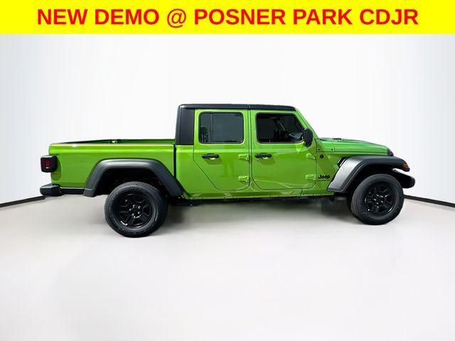 new 2025 Jeep Gladiator car, priced at $33,989