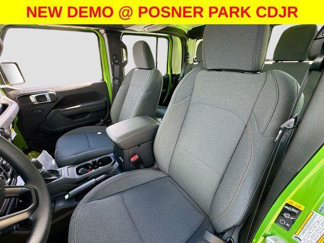 new 2025 Jeep Gladiator car, priced at $33,989