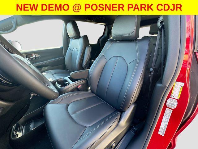 new 2026 Chrysler Pacifica car, priced at $39,289