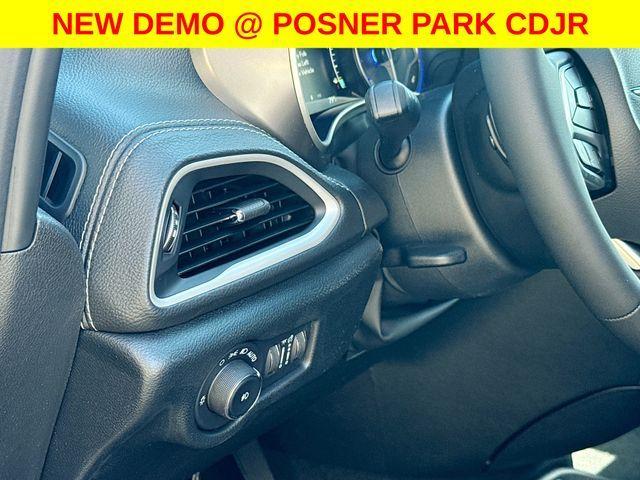 new 2026 Chrysler Pacifica car, priced at $39,289