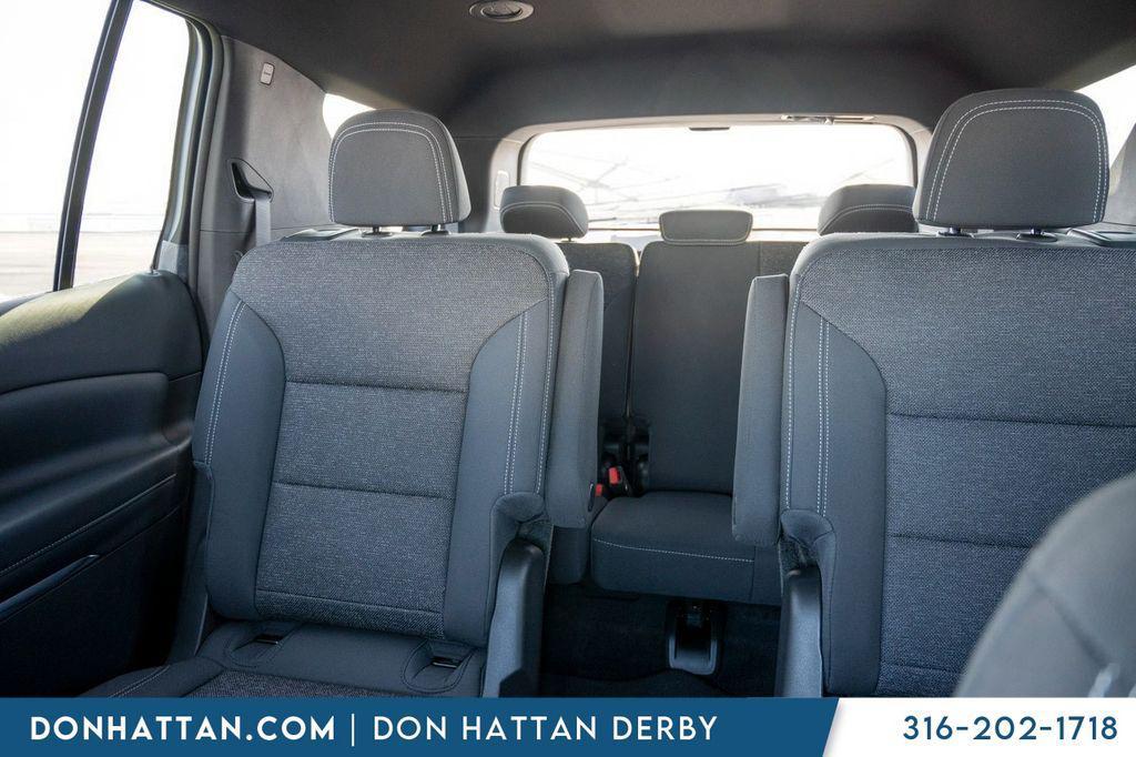 new 2026 Chevrolet Traverse car, priced at $44,020