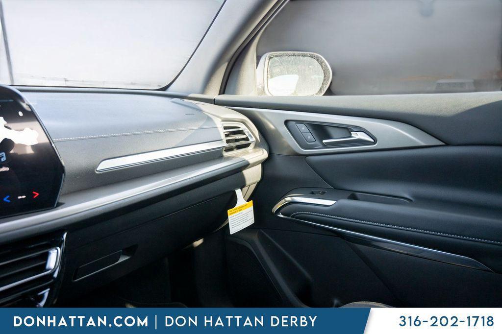 new 2026 Chevrolet Traverse car, priced at $44,020