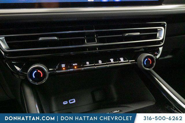 new 2026 Chevrolet Traverse car, priced at $41,998