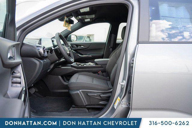 new 2026 Chevrolet Equinox car, priced at $30,495