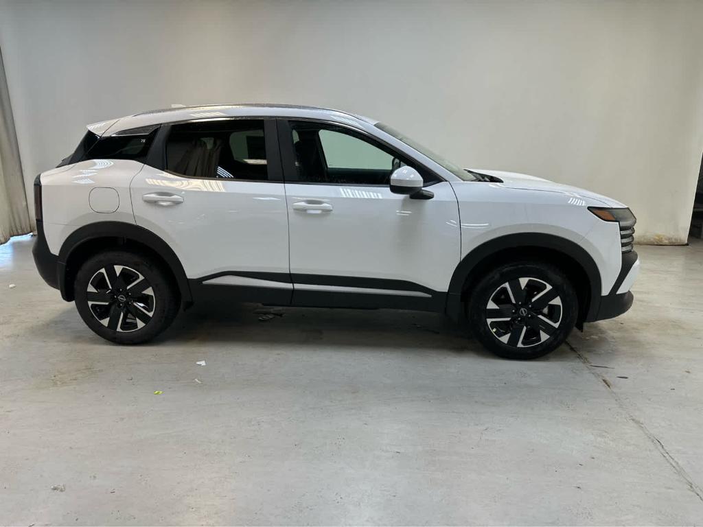 new 2025 Nissan Kicks car, priced at $27,058