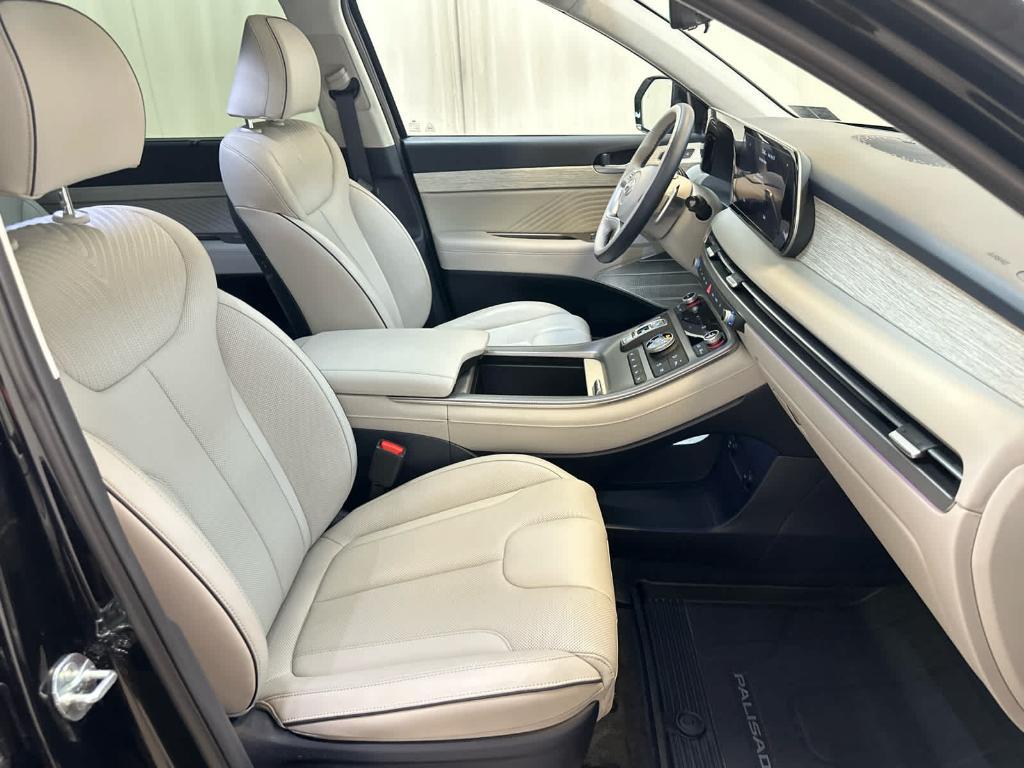 used 2025 Hyundai Palisade car, priced at $46,565
