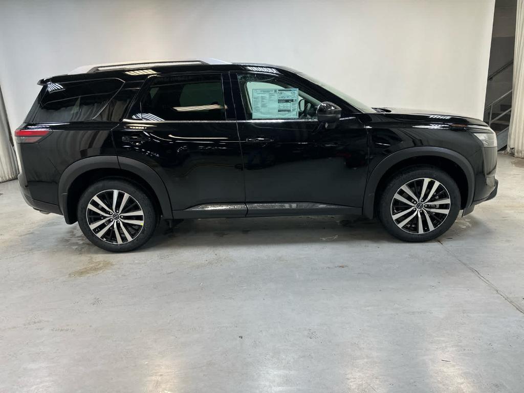 new 2025 Nissan Pathfinder car, priced at $53,135