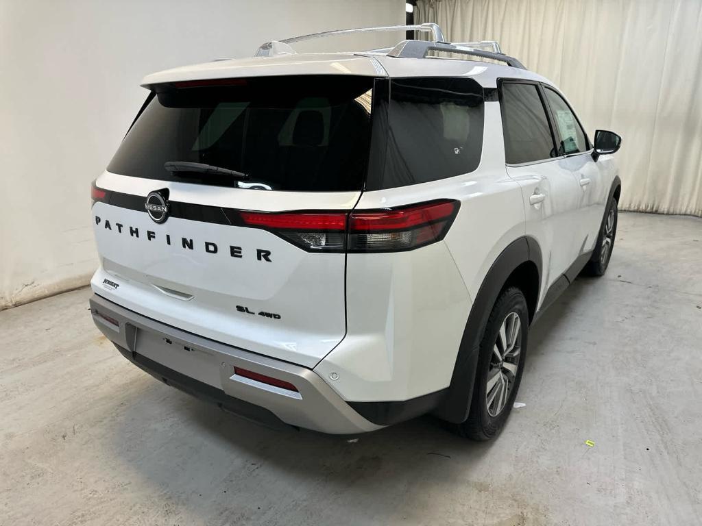 new 2025 Nissan Pathfinder car, priced at $44,913