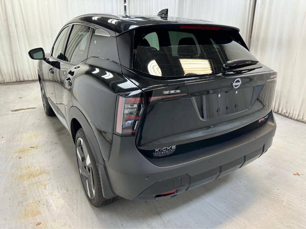 new 2025 Nissan Kicks car, priced at $27,902