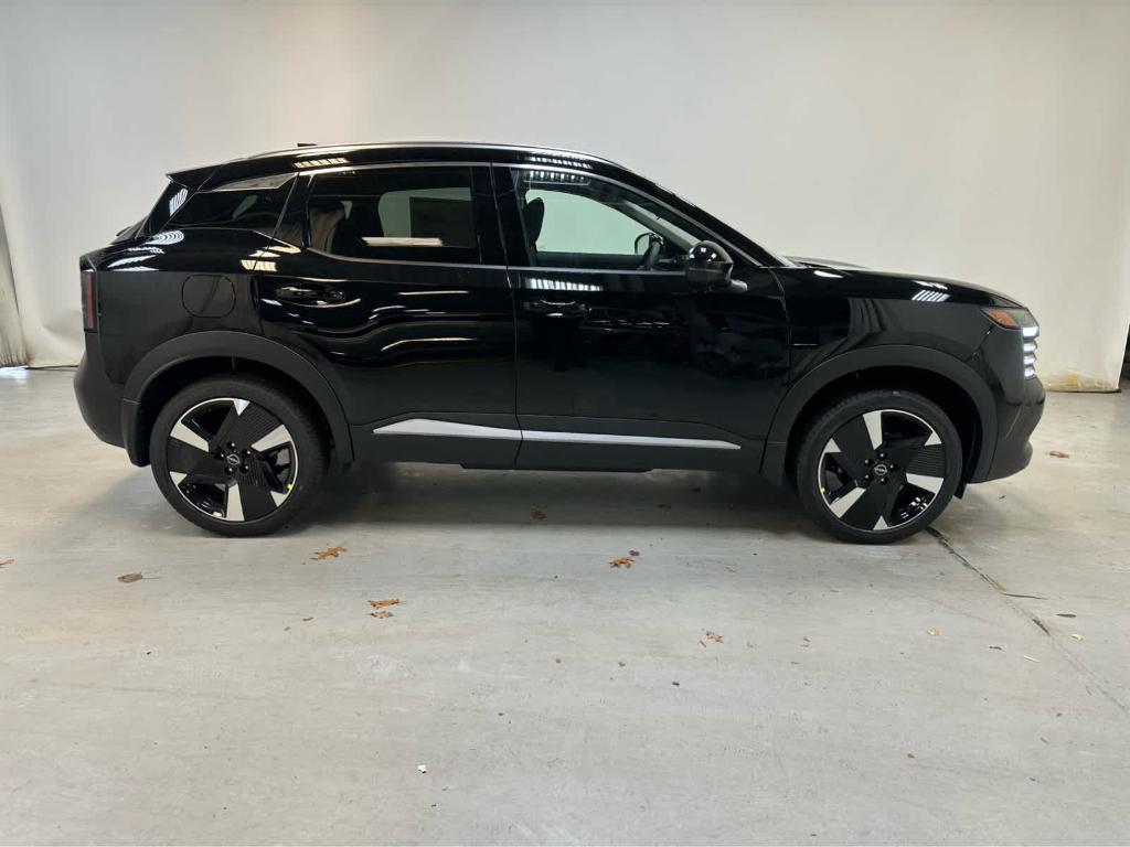 new 2025 Nissan Kicks car, priced at $27,902