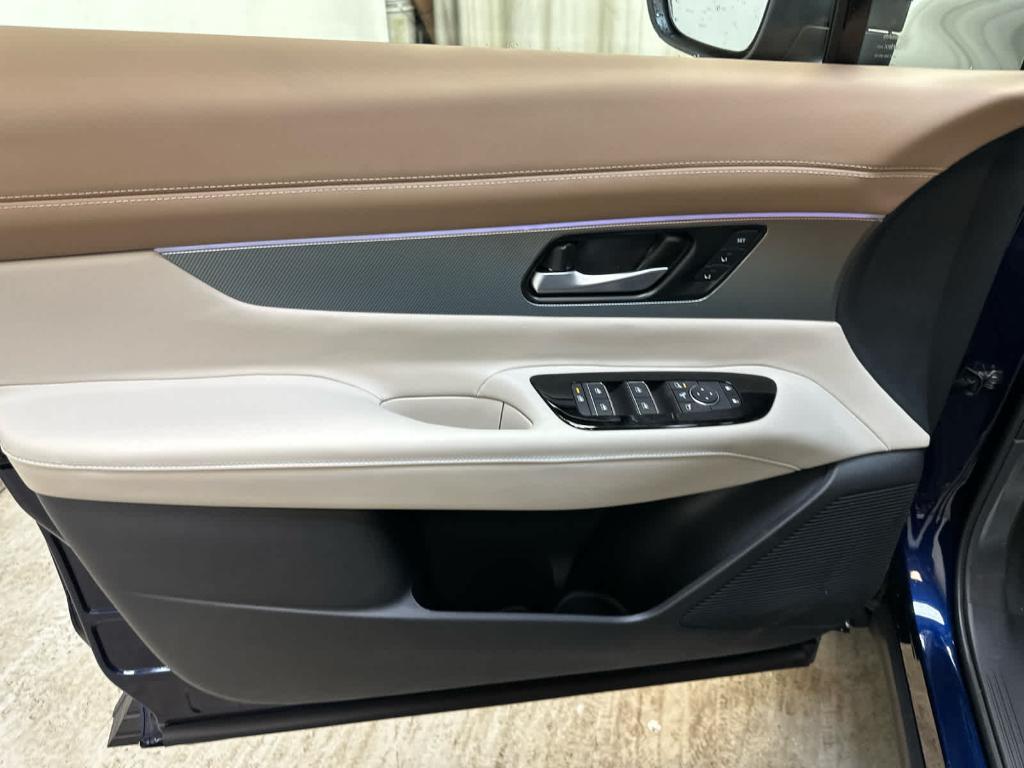 new 2025 Nissan Murano car, priced at $50,201