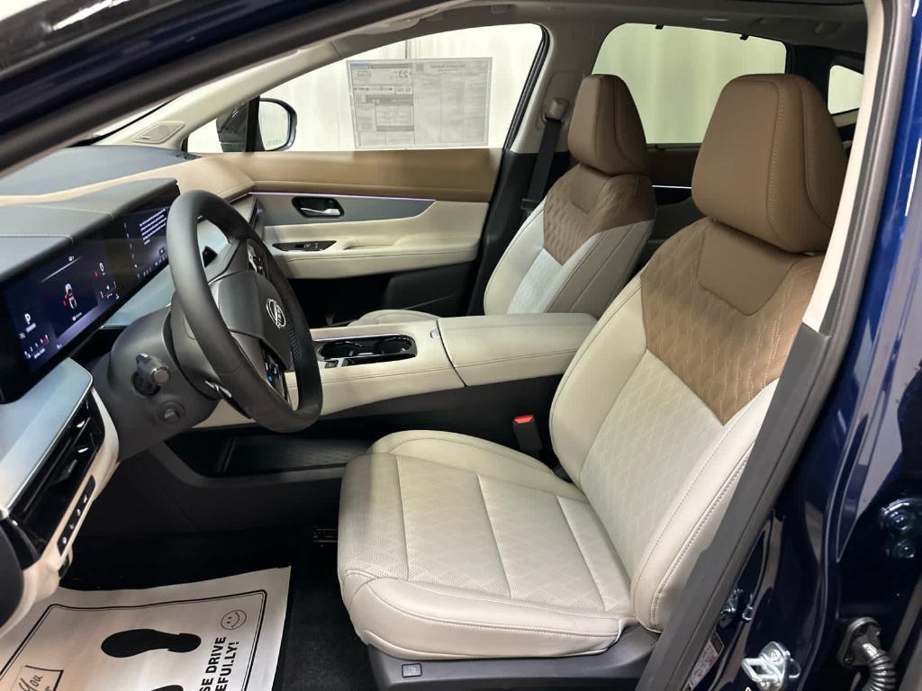 new 2025 Nissan Murano car, priced at $50,201