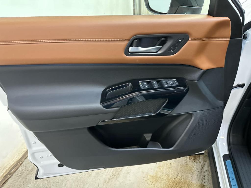 new 2026 Nissan Pathfinder car, priced at $51,808
