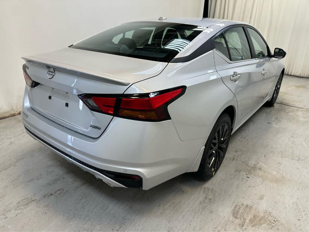 new 2025 Nissan Altima car, priced at $30,445
