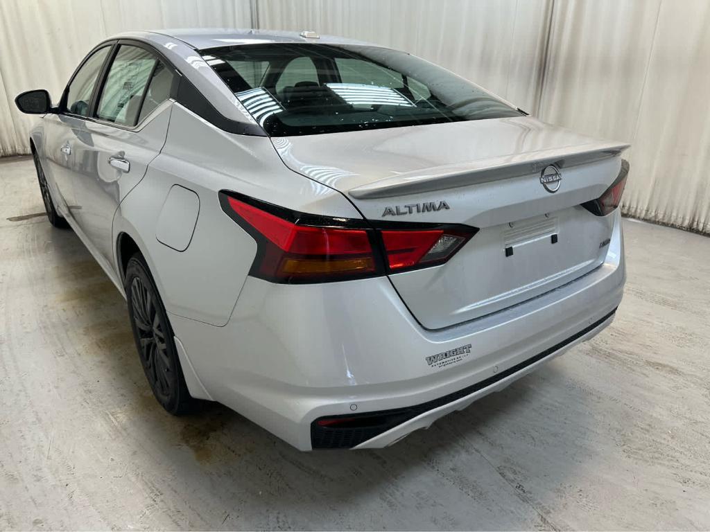 new 2025 Nissan Altima car, priced at $30,445