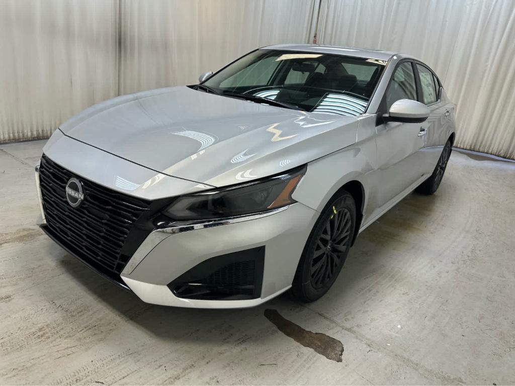new 2025 Nissan Altima car, priced at $30,445