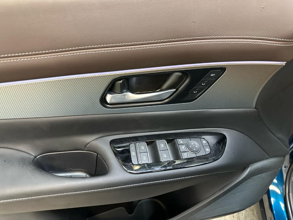 new 2025 Nissan Murano car, priced at $50,320