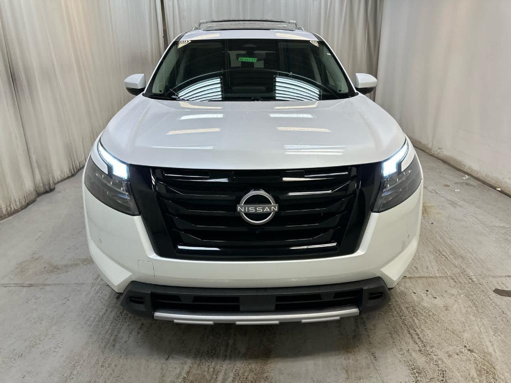 new 2025 Nissan Pathfinder car, priced at $48,506