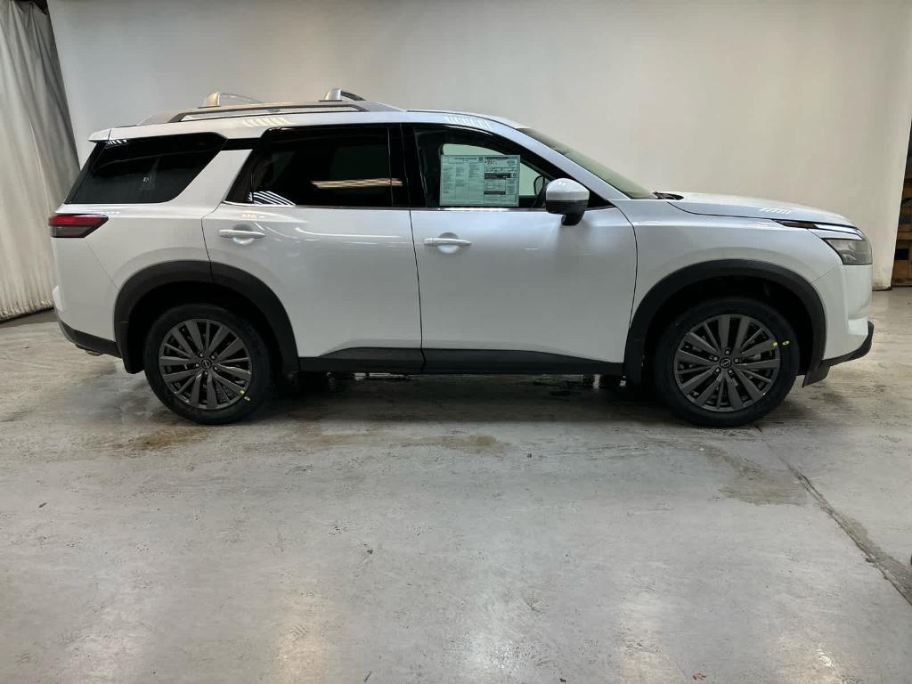 new 2025 Nissan Pathfinder car, priced at $48,506