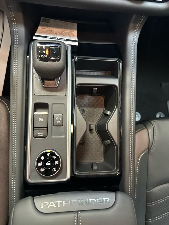 new 2025 Nissan Pathfinder car, priced at $50,268