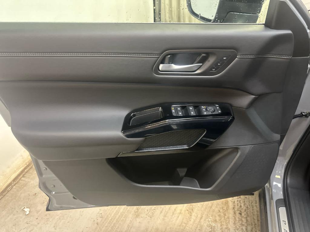 new 2026 Nissan Pathfinder car, priced at $52,686