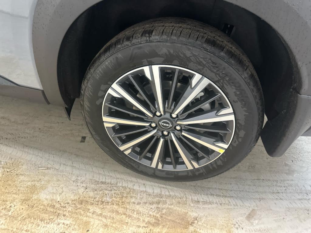 new 2026 Nissan Pathfinder car, priced at $52,686