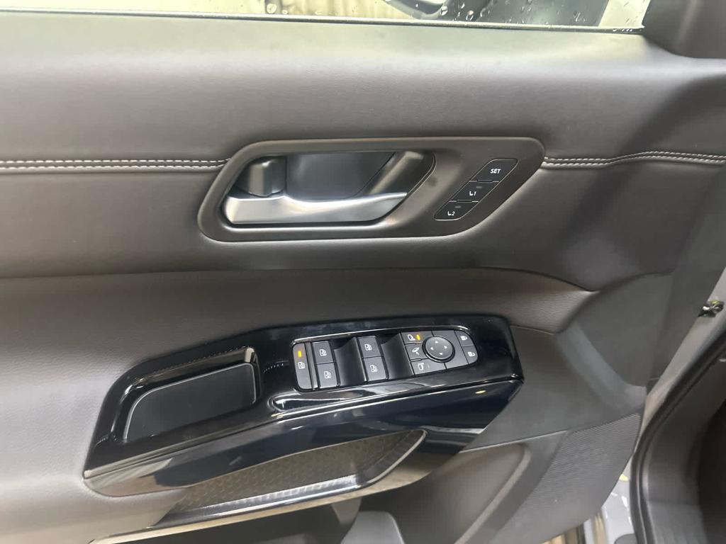 new 2026 Nissan Pathfinder car, priced at $52,686