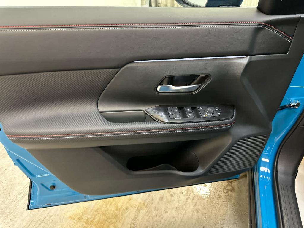 new 2025 Nissan Kicks car, priced at $28,636