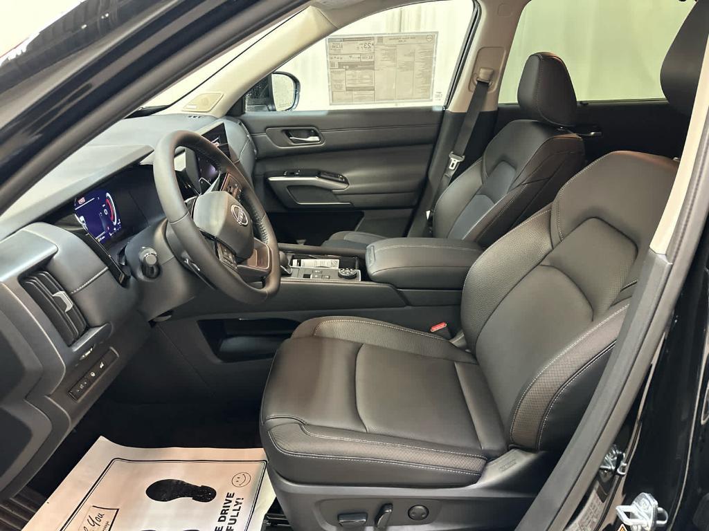 new 2026 Nissan Pathfinder car, priced at $48,094